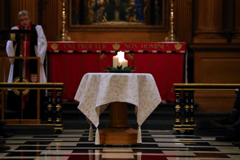 Candles lit at annual Journalists Commemorative Service