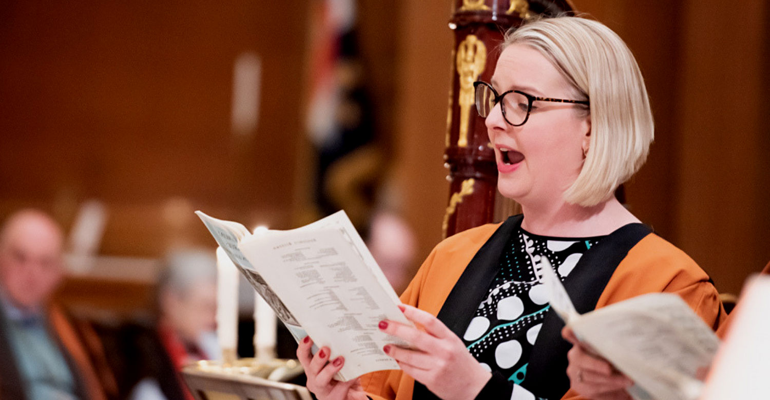 Soprano Nina Bennet singing