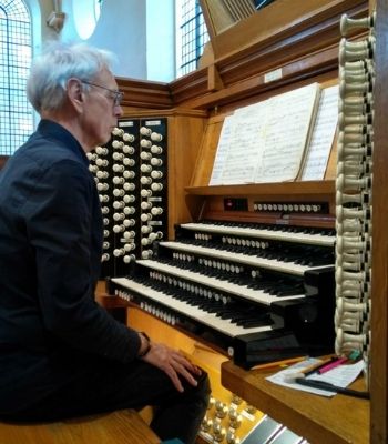 Geoff Howells organ
