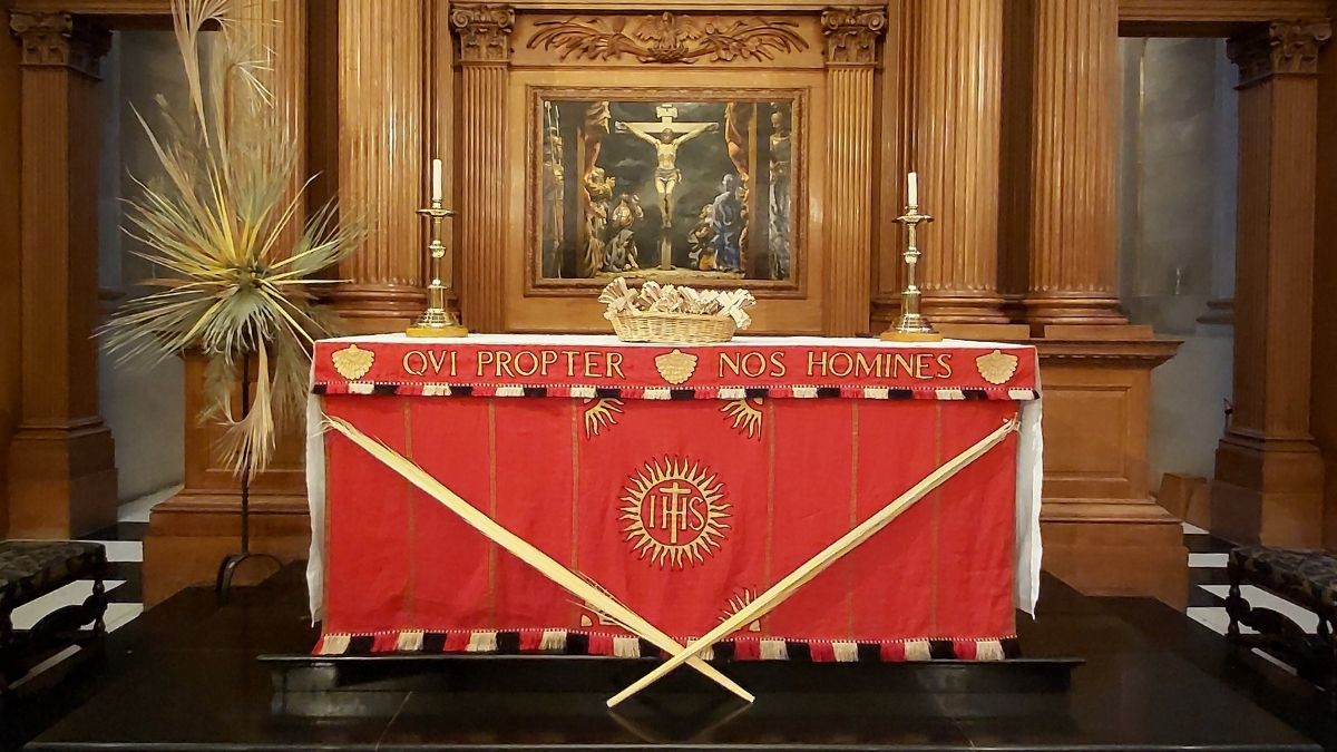 Altar on Palm Sunday, with palm reeds and dislplay
