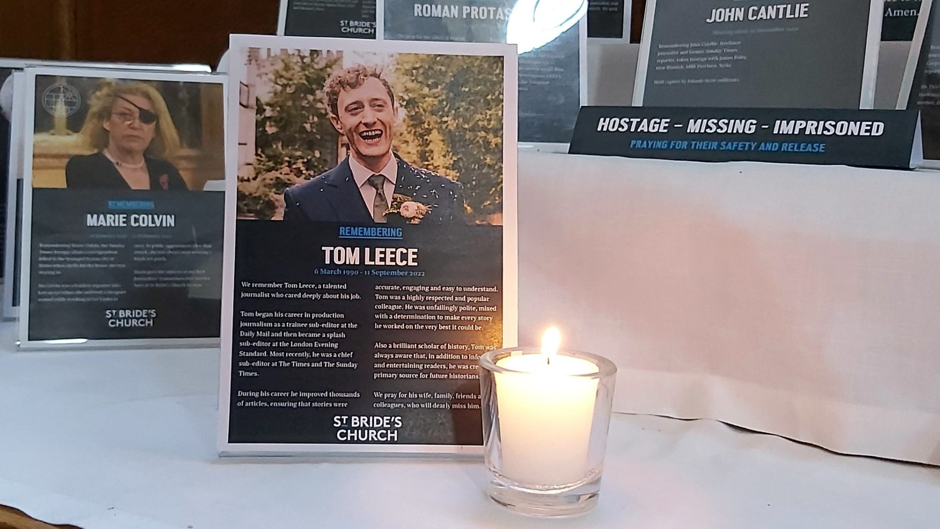Memorial plaque to Tom Leece on the Journalists Altar at St Bride's