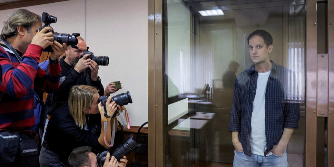 Evan Gershkovich behind during court appearance in Russia