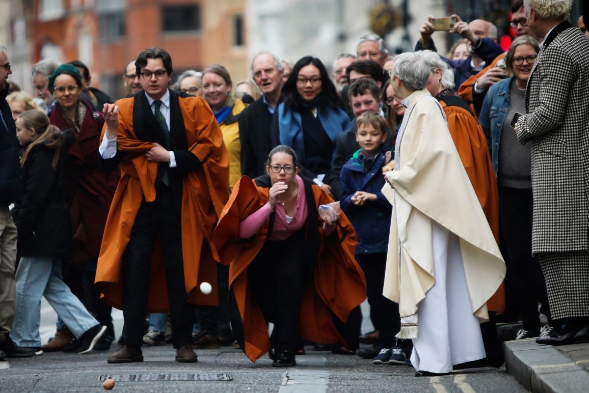 Egg rolling on Easter Day in Fleet St